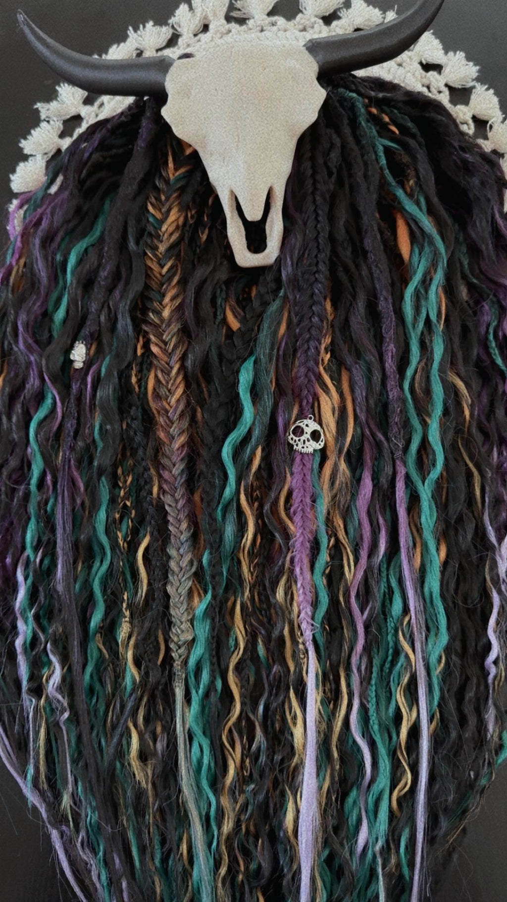 Spooky Vibe Double Ended Wavy Dreads | Skull Charm Dread Set