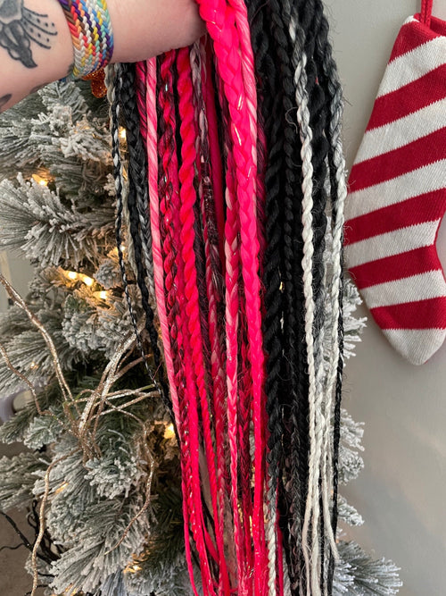 Black, Blonde, White & Hot Pink Thin Synthetic Dreads | Braids Included Dread Set